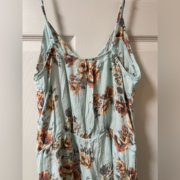 ZUMIEZ LUNA CHIX Floral Lightweight Spaghetti Strap Romper Size Meduim - Picture 5 of 5